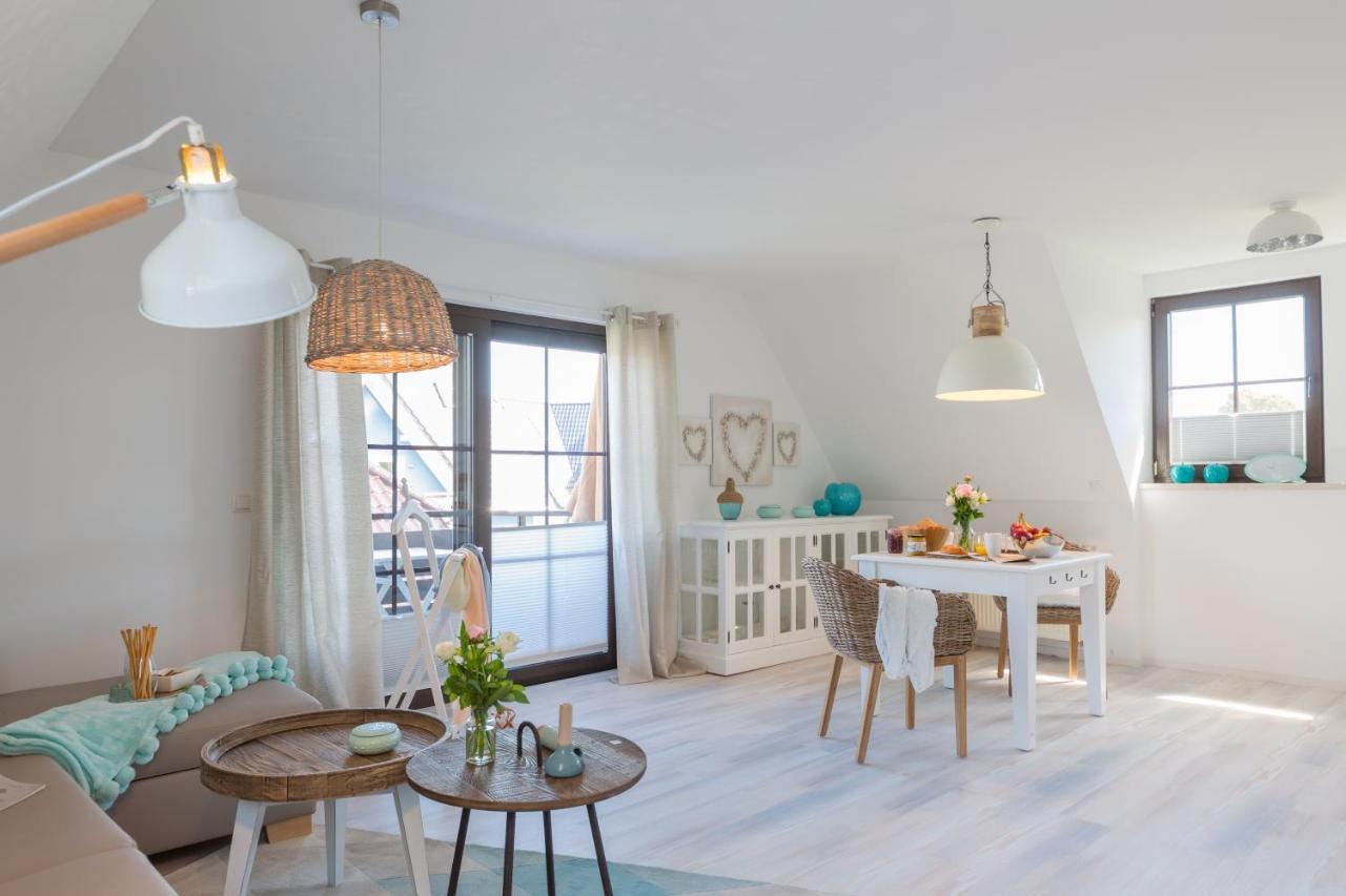 Ferienwohnungen Haus Am Strand Zingst Eksteriør billede