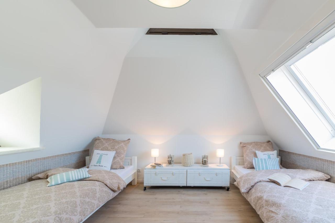 Ferienwohnungen Haus Am Strand Zingst Eksteriør billede